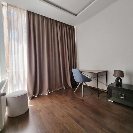 Plaza Arcadia Apartments أوديسا الغرفة الصورة