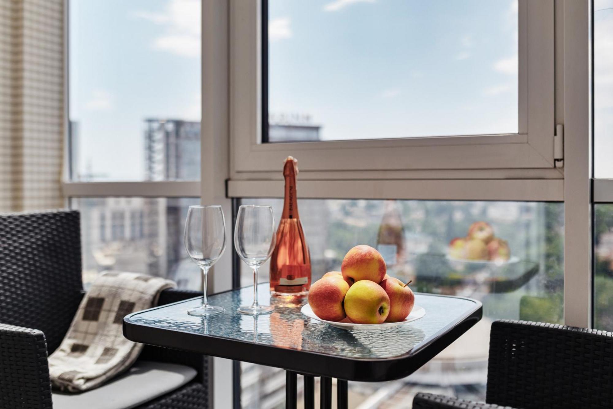 Plaza Arcadia Apartments أوديسا الغرفة الصورة